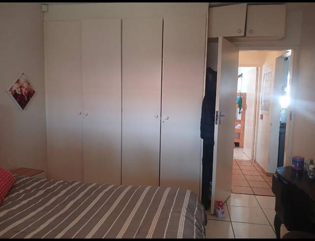 2 BEDROOM TOWNHOUSE FOR SALE IN GLENVISTA